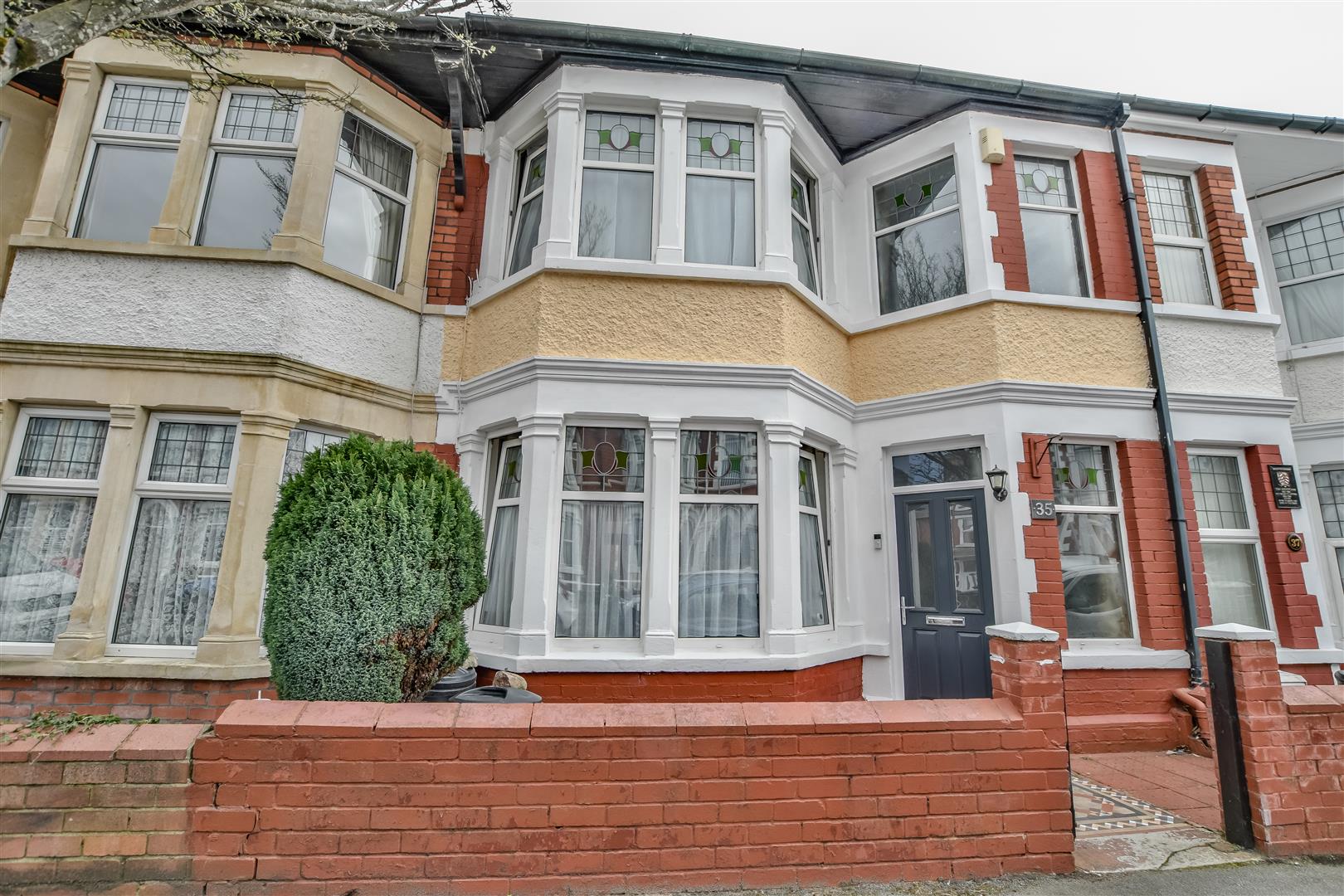 Woodlands Road, Barry SSTC Nina Estate Agents